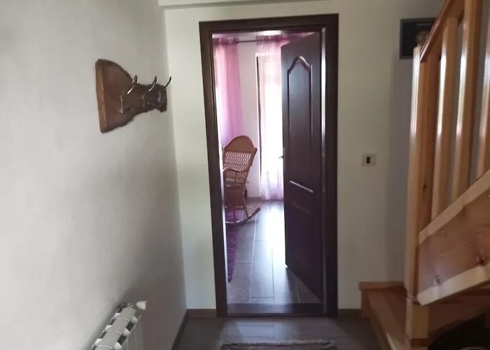 Pahuljica * 亚霍里纳