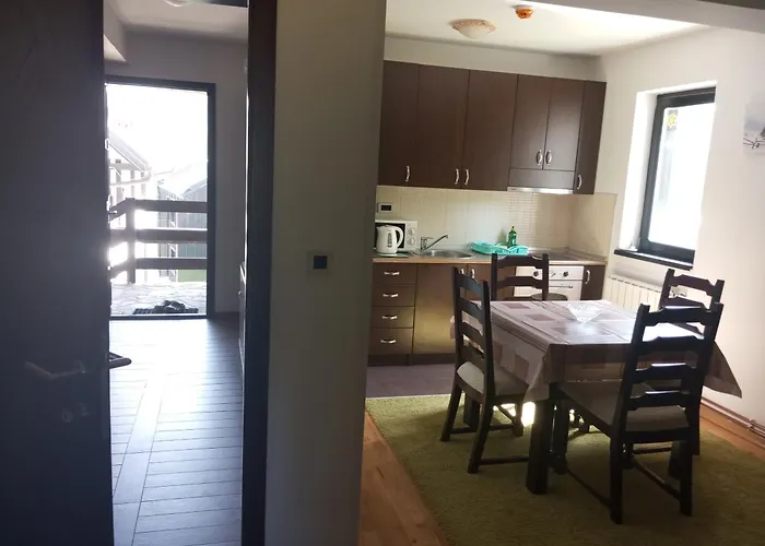 别墅 Pahuljica 亚霍里纳